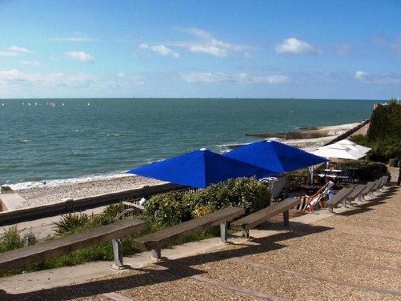 Logis Hotel - La Petite Rade Le Havre Bagian luar foto
