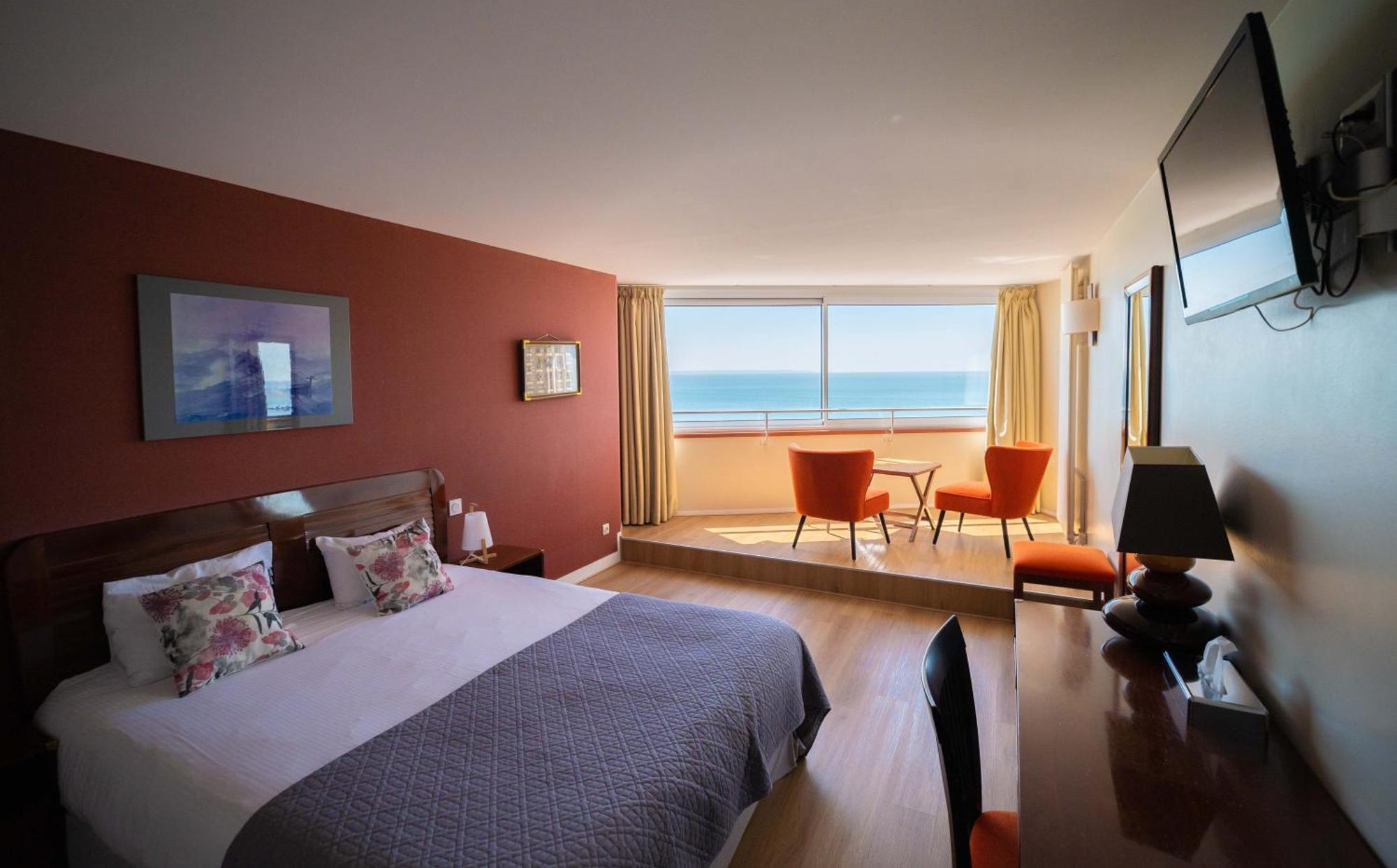 Logis Hotel - La Petite Rade Le Havre Bagian luar foto