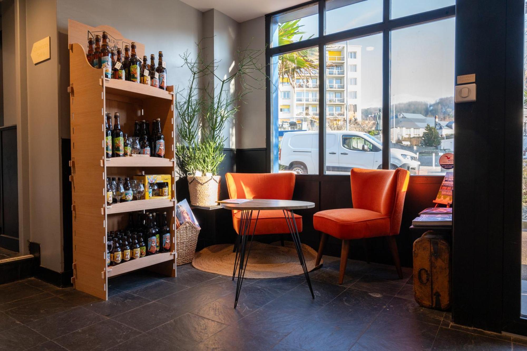 Logis Hotel - La Petite Rade Le Havre Bagian luar foto