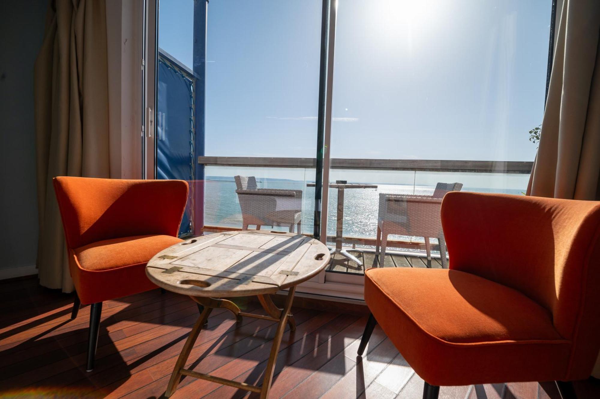 Logis Hotel - La Petite Rade Le Havre Bagian luar foto